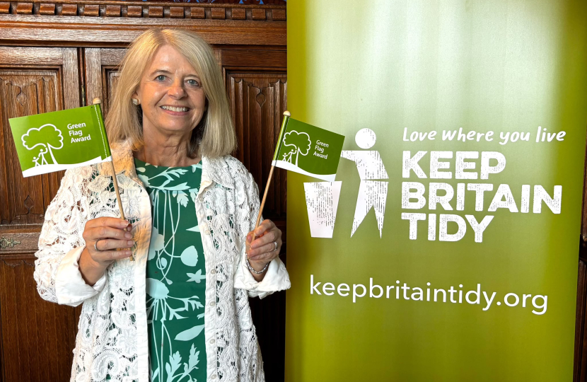 Dame Harriett Baldwin MP at Keep Britain Tidy event 