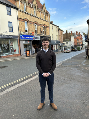 Pedestrianise Church Street